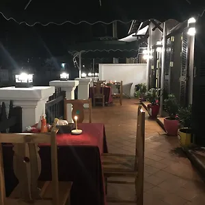 萨考德安酒店 酒店
